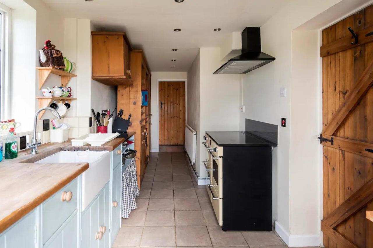 Llys Onnen - North Wales Holiday Cottage モールド エクステリア 写真