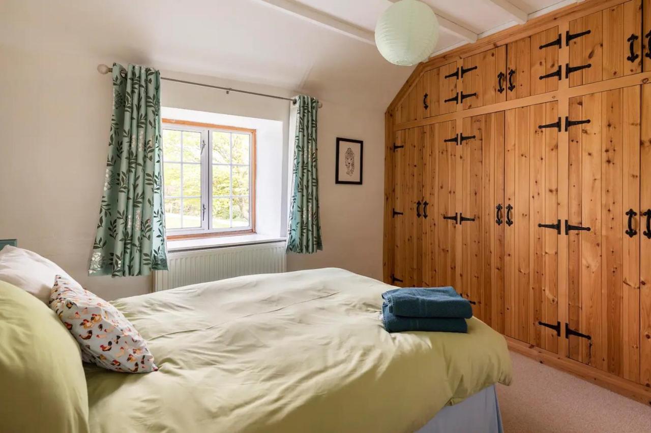 Llys Onnen - North Wales Holiday Cottage モールド エクステリア 写真