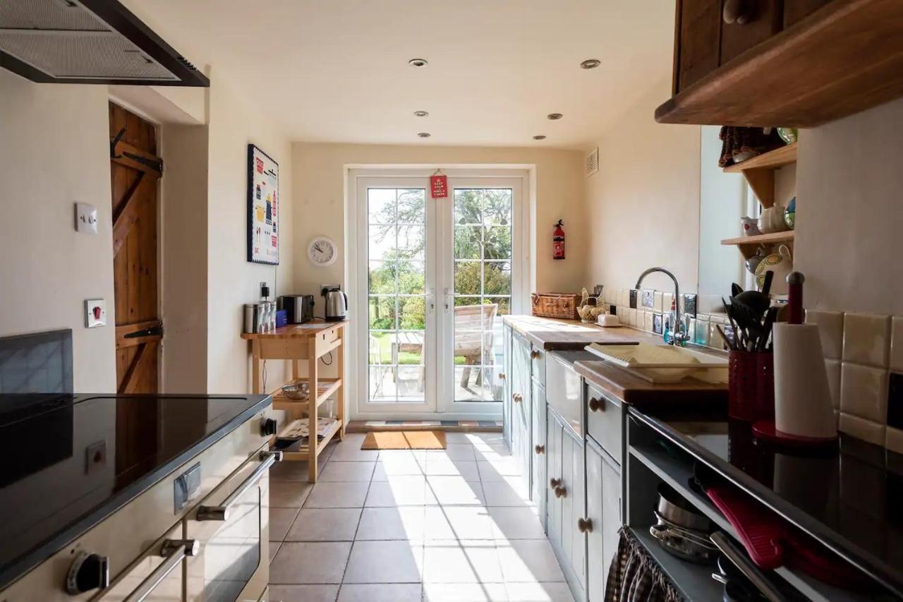 Llys Onnen - North Wales Holiday Cottage モールド エクステリア 写真